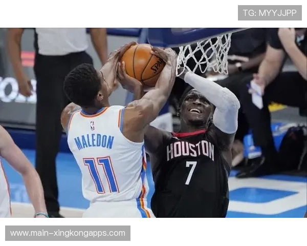 火箭疯狂4连胜！3人20+，汤普森更胜杜兰特，火箭状元汤普森