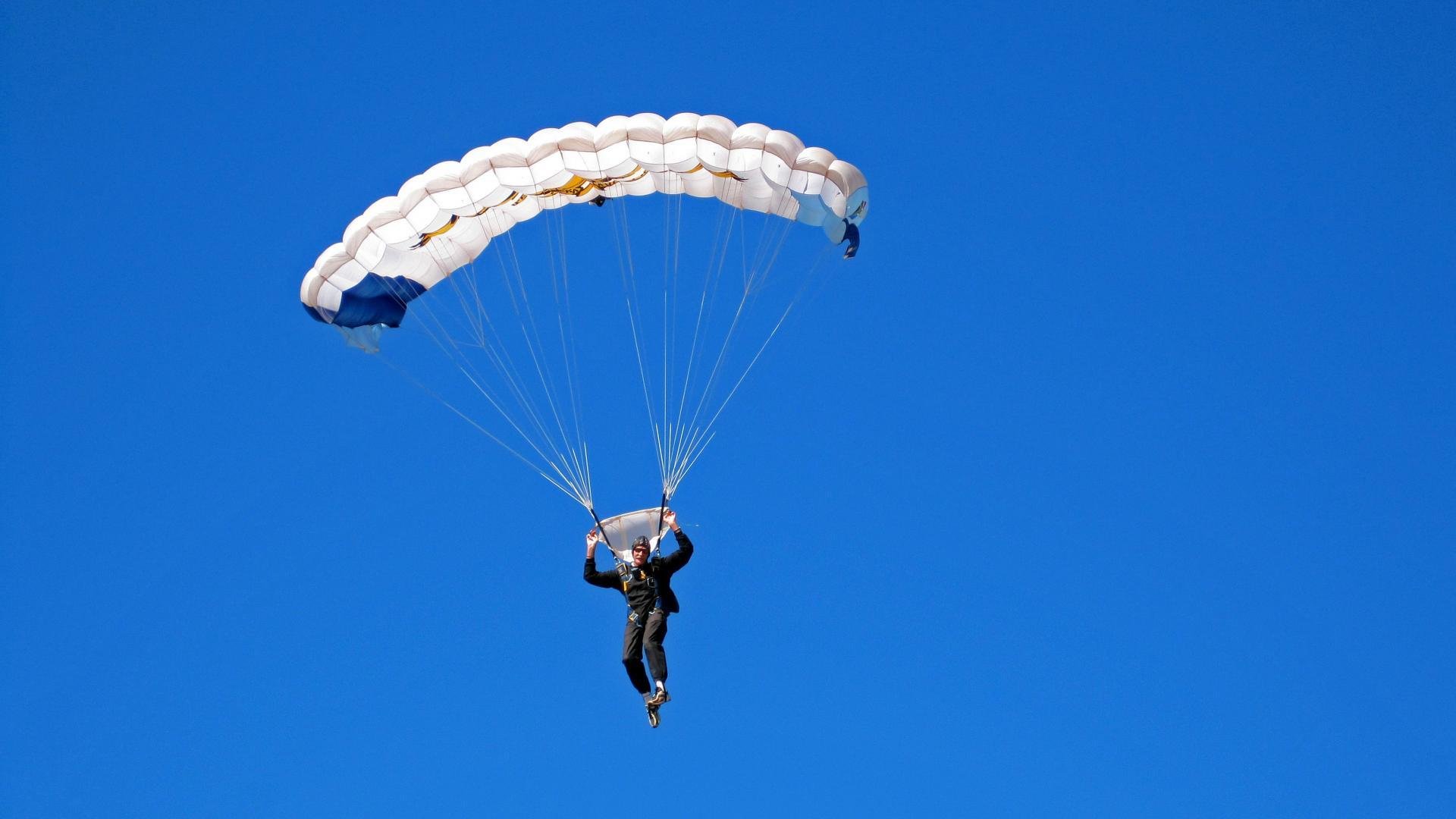 《PUBGMobile》“极限争锋”全球总决赛,操作战术两手抓!